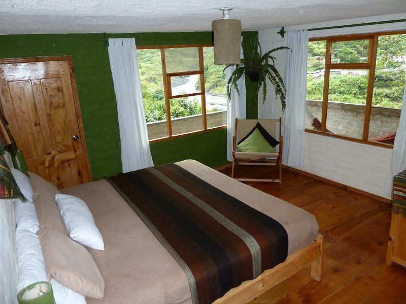 La Casa Verde Eco Guest House Banos  Room photo