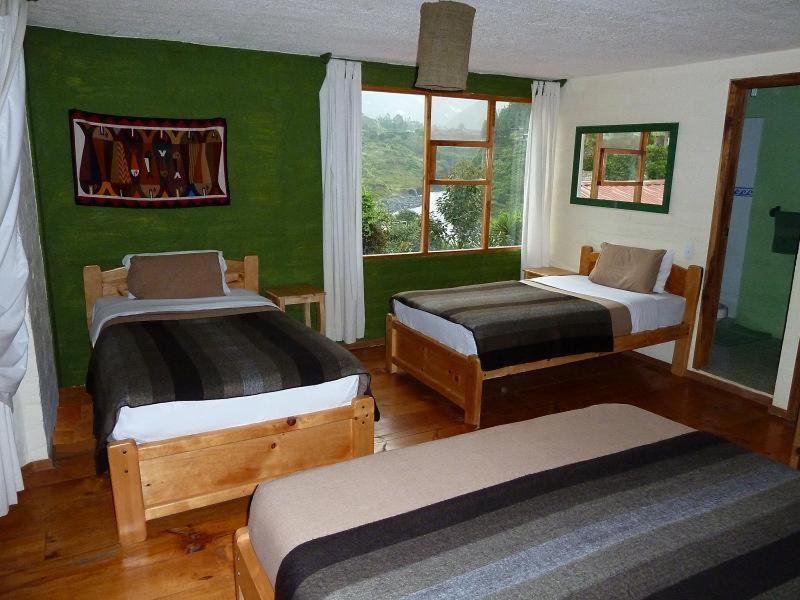 La Casa Verde Eco Guest House Banos  Room photo